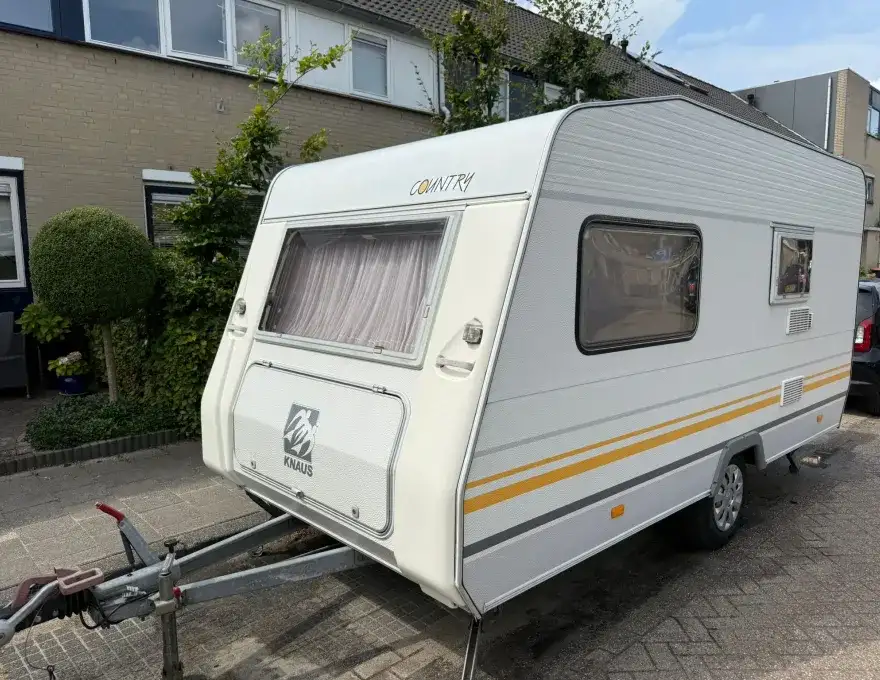 Knaus Country 395 tk met stapelbed