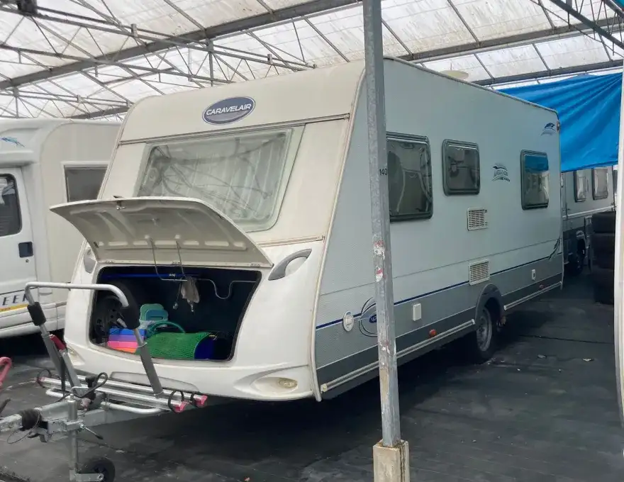 CARAVELAIR AMBIANCE STYLE 475 + mover, voortent en luifel 