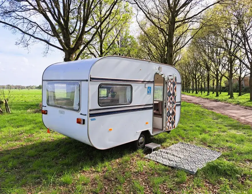 Retro caravan - Knaus Monsun uit 1986