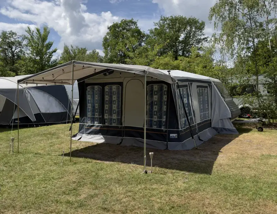 Kip caravan te koop