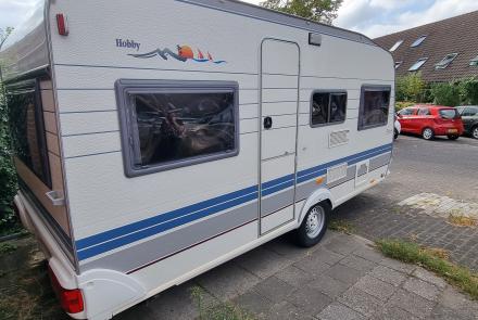 Zeer mooie Hobby de luxe 450 uit 1998! - caravan te koop