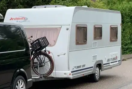 Hele nette ruime dethleffs beduin 510 - caravan te koop