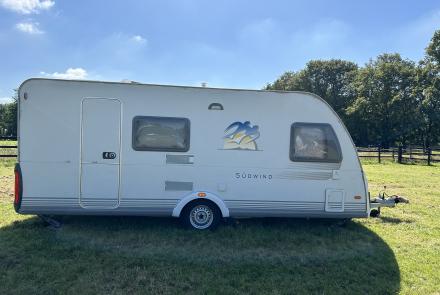 Knaus Südwind 500 FSD 2009 + Stapelbed + voortent met luifel - caravan te koop