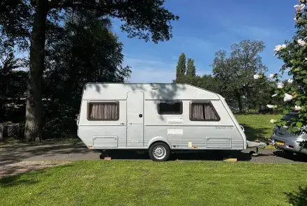 Kip Grey Line 47 TRZ - caravan te koop