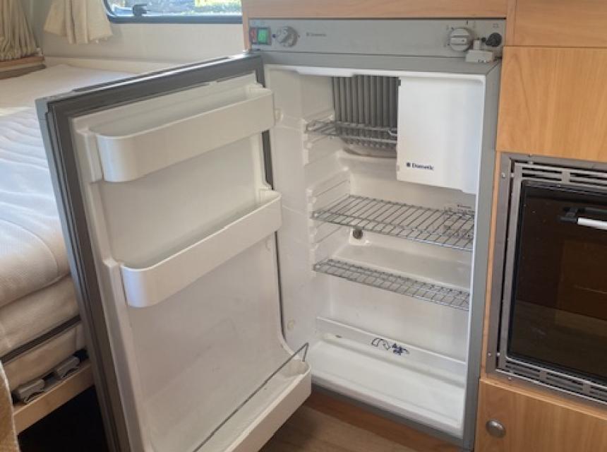 Mooie caravan Chateau lunar 500 met airco en stapelbed 